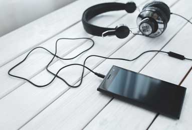 狂轰11-1，樊振东欧冠首秀轻松开门红，赛后模仿C罗庆祝动作好可爱